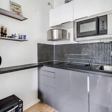 아파트 Compact Studio For 4 Trendy Kallio Travellers *