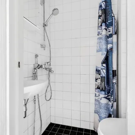 Compact Studio For 4 Trendy Kallio Travellers